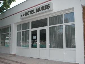 MURES